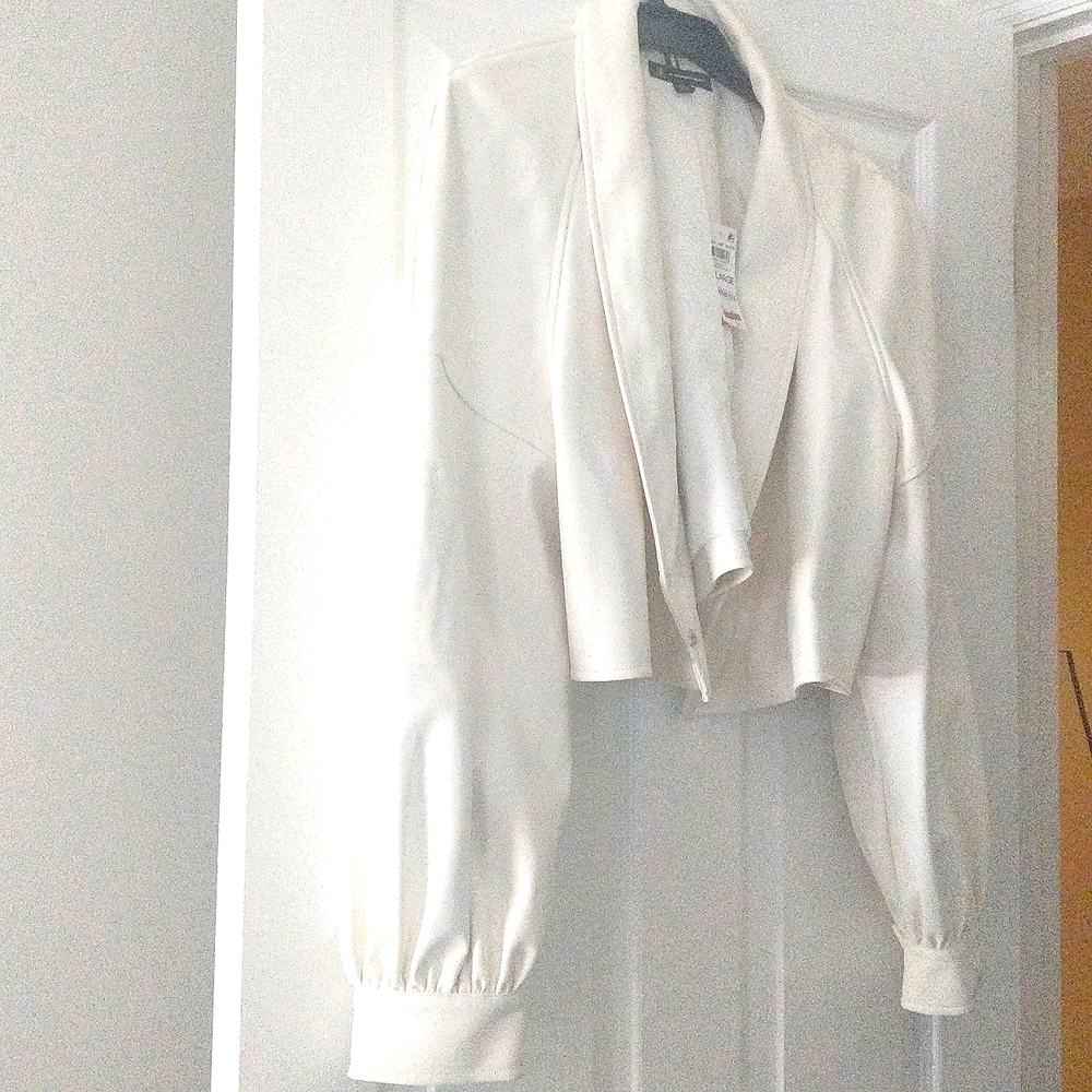 NWT INC Cropped Faux Leather Jacket, XXL, White